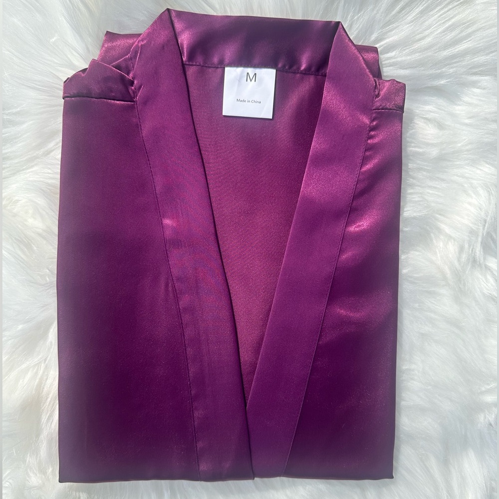 NEW Macy’s Satin Robe - Picture 5 of 6